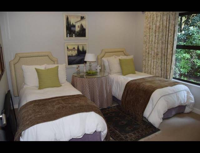 3 BEDROOM SIMPLEX SOLD IN BEVERLEY HILLS